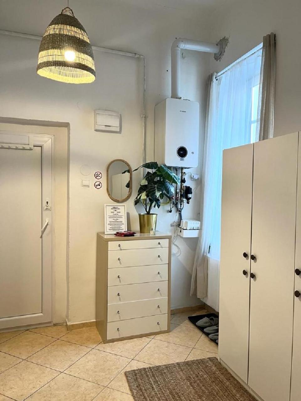 Apartment Cecil - Old Town ブラチスラヴァ エクステリア 写真